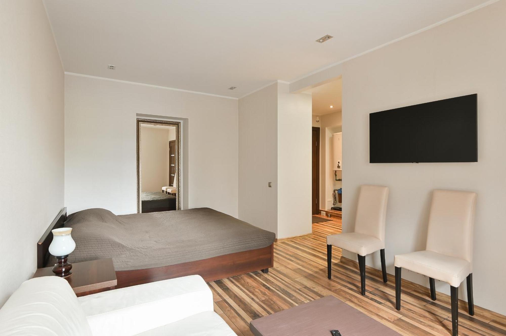 Modern Studio-Apartment In The Centre, Free Parking Riga Luaran gambar